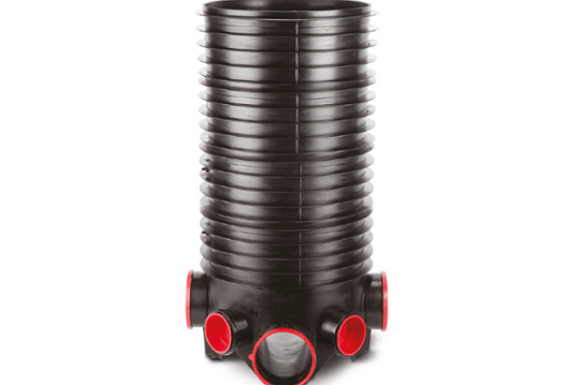 SFA7 460mm Chamber Base & 4 risers 150mm Polysewer channel & 4 inlets 110mm